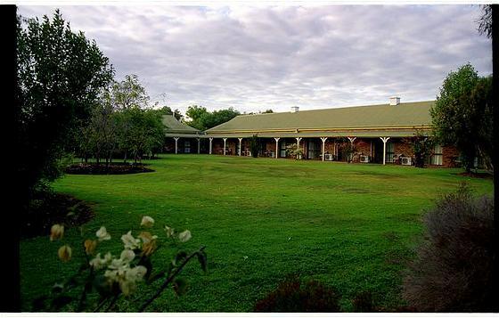 Overlander Homestead Motel Roma Zewnętrze zdjęcie